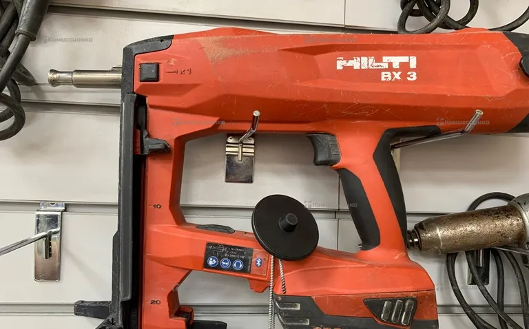 Аккумуляторный монтажный пистолет Hilti BX 3