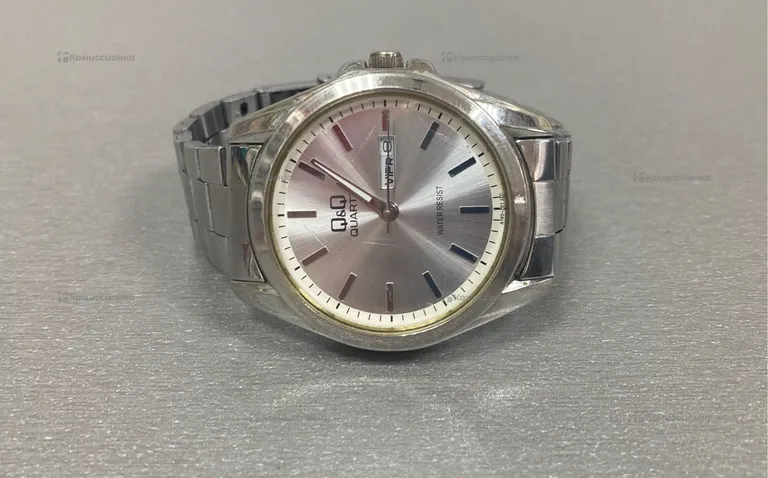 Часы  QQ quartz
