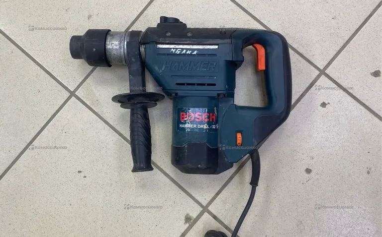 Перфоратор Bosch Hammer 32