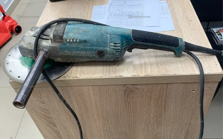 УШМ makita GA7020S