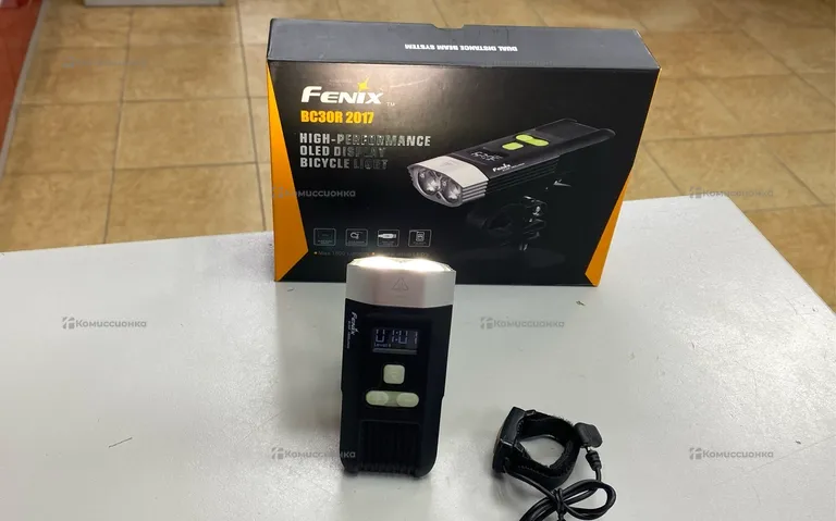 Фонарь Fenix Bc30r