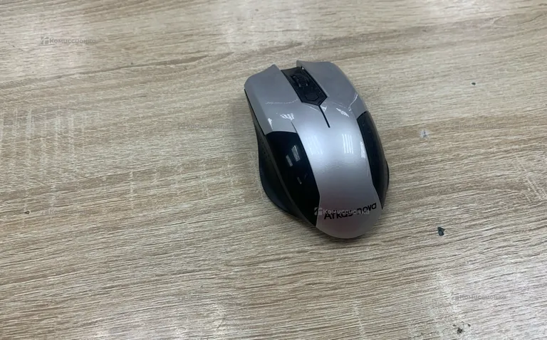 Мышка серая