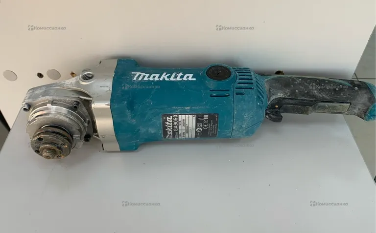 Угловая шлифмашина Makita GA9050