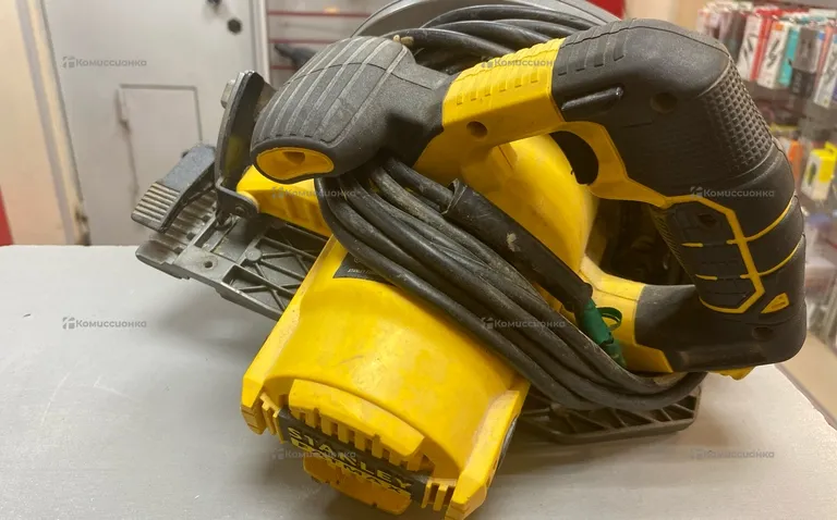 Циркулярная пила Stanley Fatmax FME301