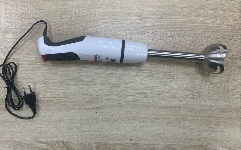 Погружной блендер Tefal HB831