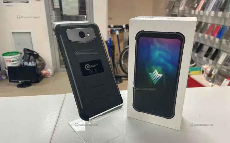 Qtech QMP-M1-N российский смартфон