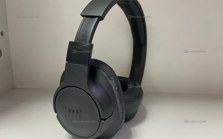 Часы  JBL TUNE700BT