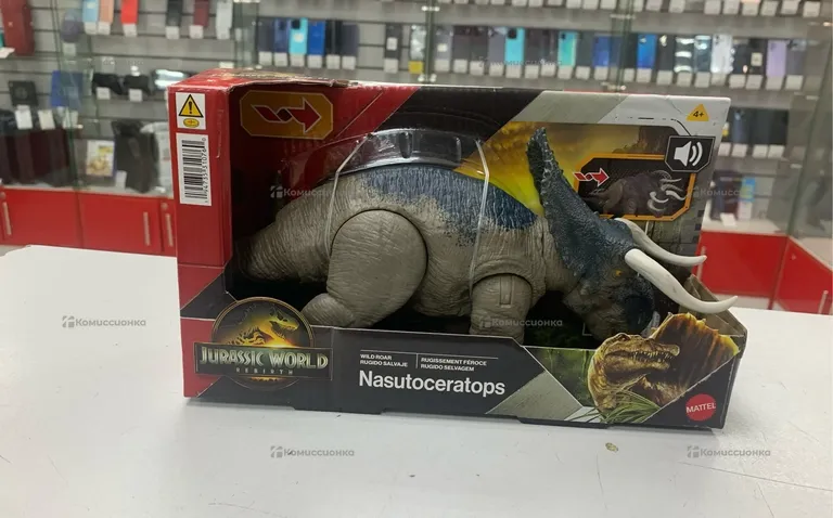 Динозавр Nasutoceratops