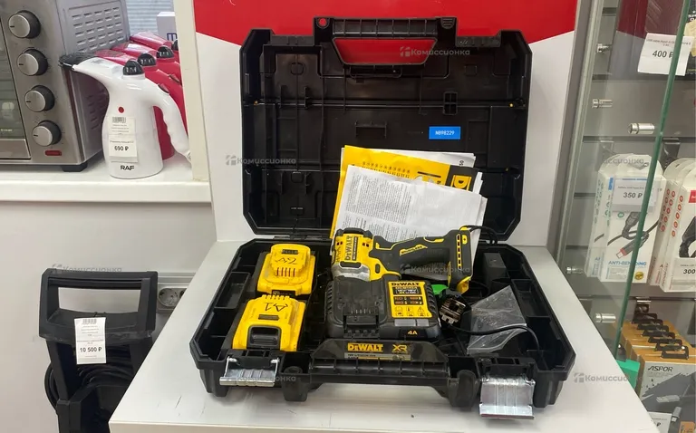 Винтоверт Dewalt DCF850 type1
