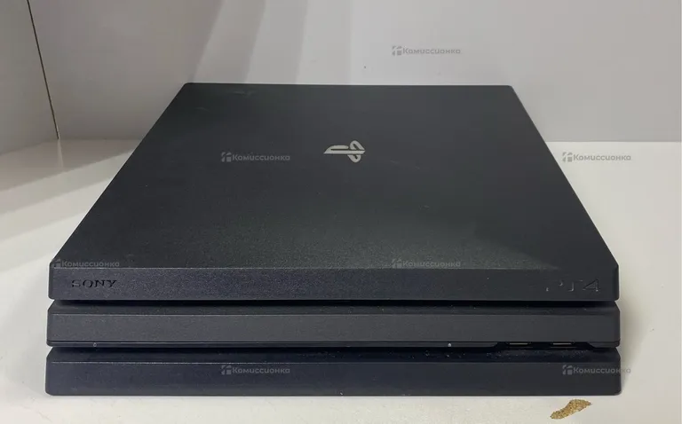 Приставка PS4. Pro 1 Tb.