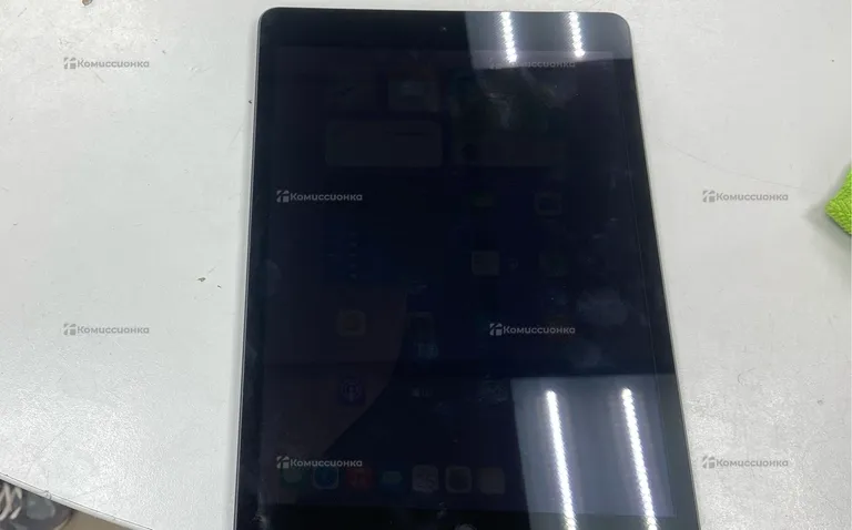 Планшет Apple iPad 9 поколения 64gb