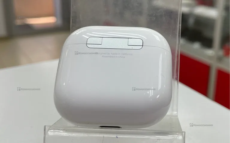 Наушники  Apple AirPods 4