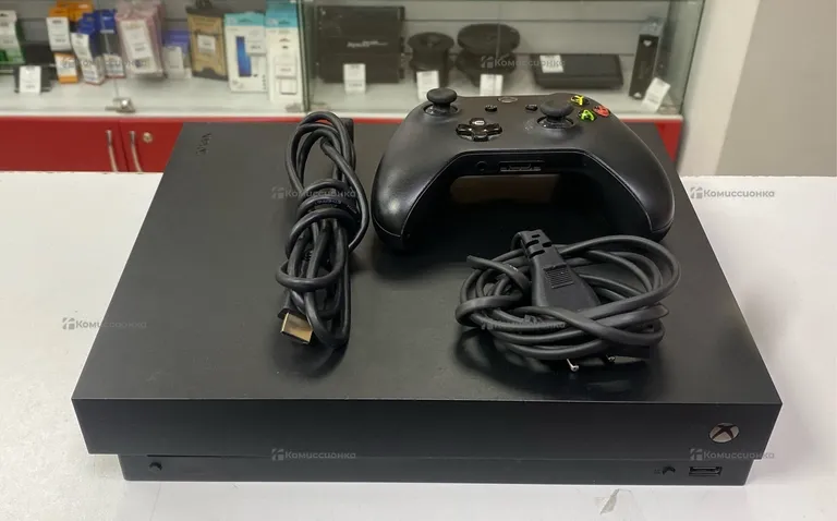 Приставка Xbox One X 1 TB