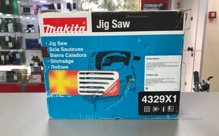 Электролобзик makita 4329K