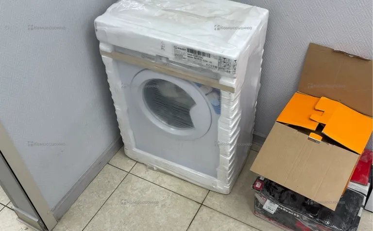 Стиральная машина  INDESIT 4105 CIS