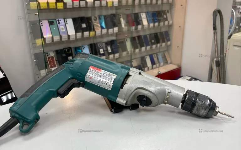 Дрель makita HP2051F