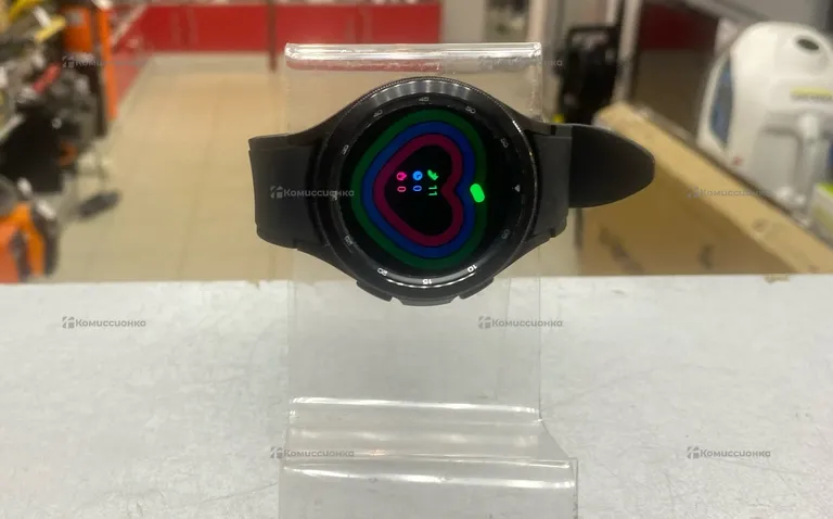 Часы  Samsung Galaxy Watch 4
