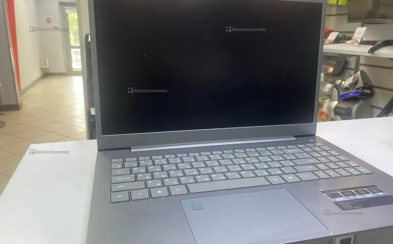 Ноутбук Dexp Atlas