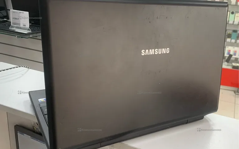 Ноутбук Samsung NP-R519