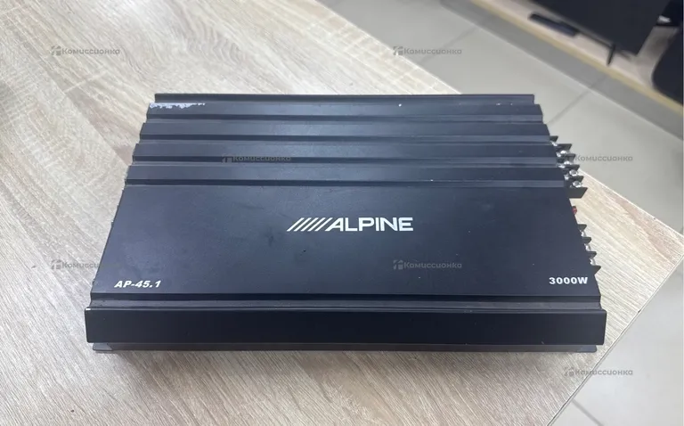 Усилитель  Alpine AP-45.1