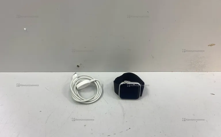 Часы Appel Watch SE 2 40mm