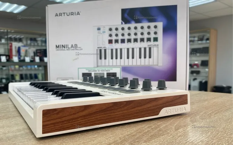 Клавиатура MIDI ARTURIA MiniLab MKII