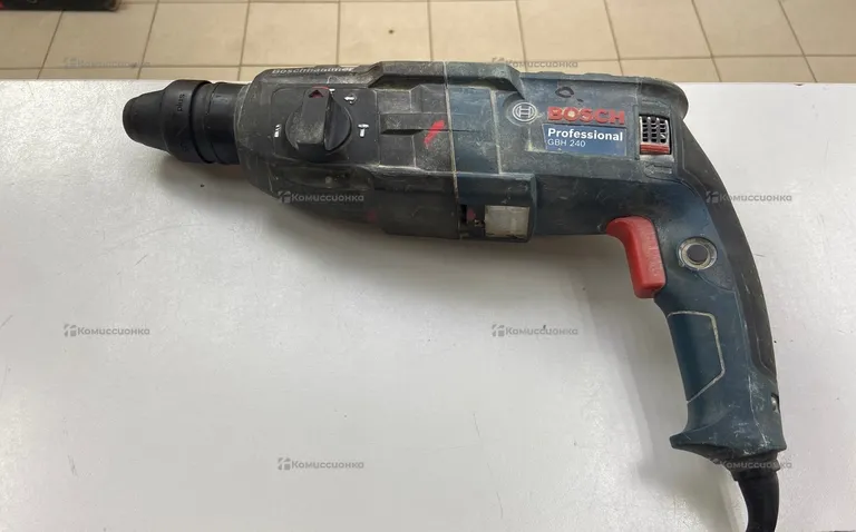 Перфоратор BOSCH Professional GBH 240