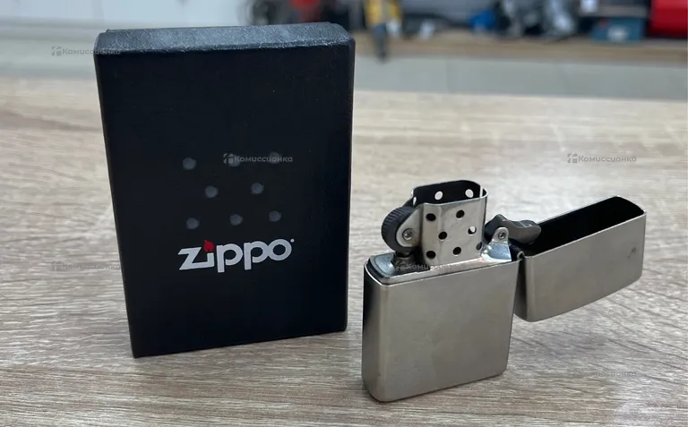 Зажигалка Zippo