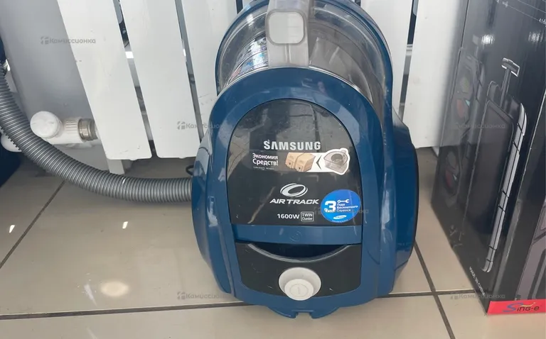 Пылесос Samsung Air Track