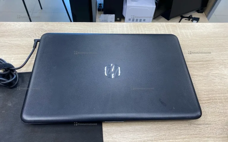 Ноутбук  HP 15-af104ur