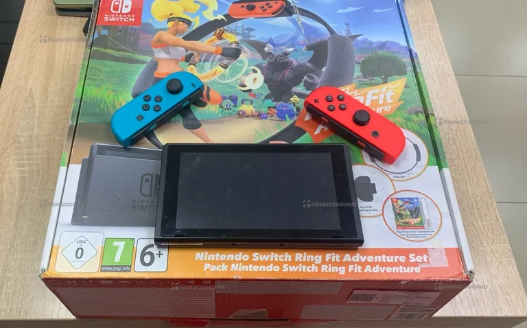 Приставка Nintendo Switch HAC-001(-01)