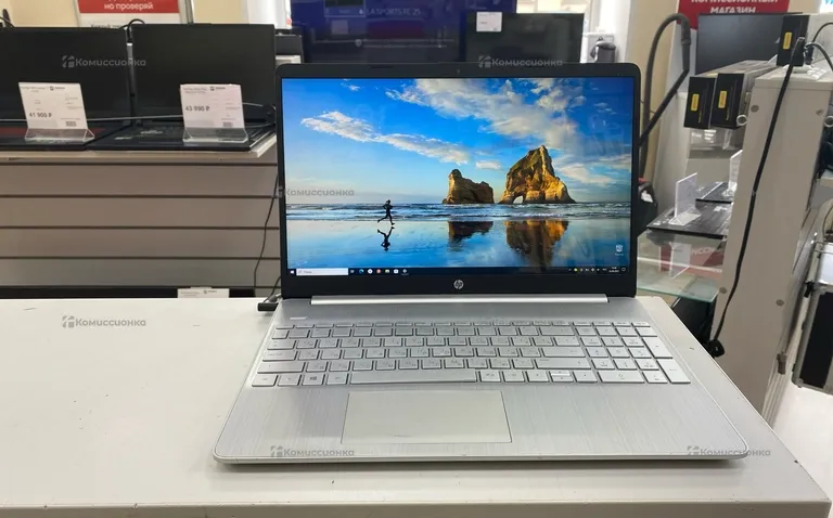 Ноутбук HP Laptop 15-dy2067ms