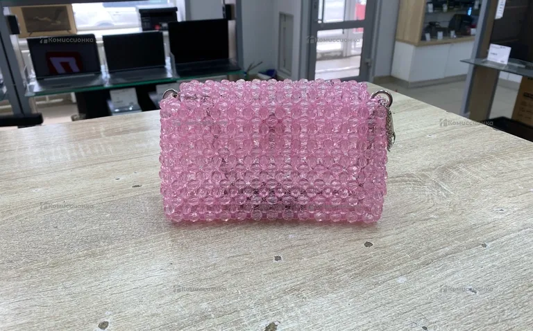 Сумка женская из бусин розовая