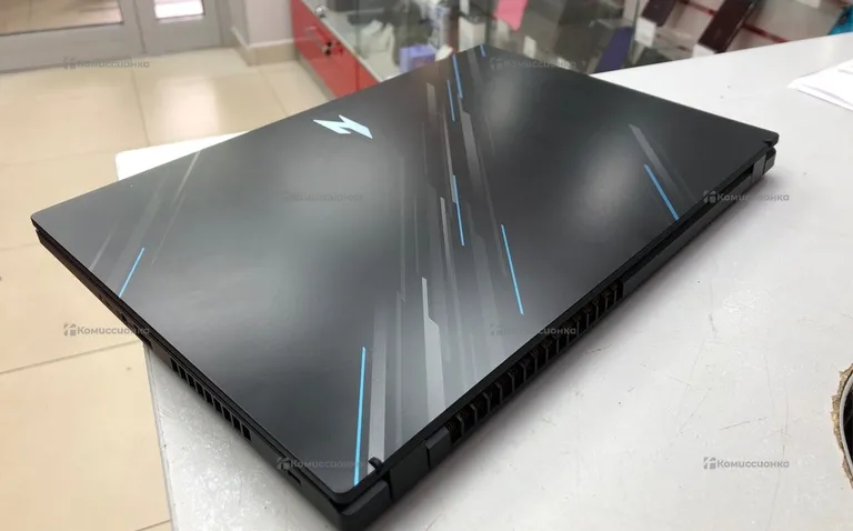 Ноутбук  Acer nitro v15 15-51 720b