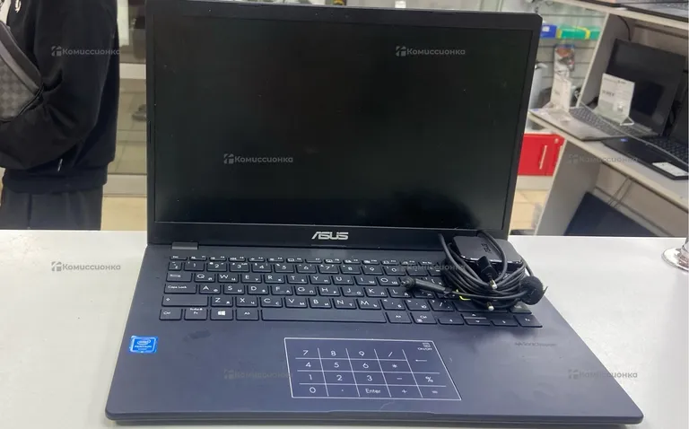Ноутбук  ASUs E410