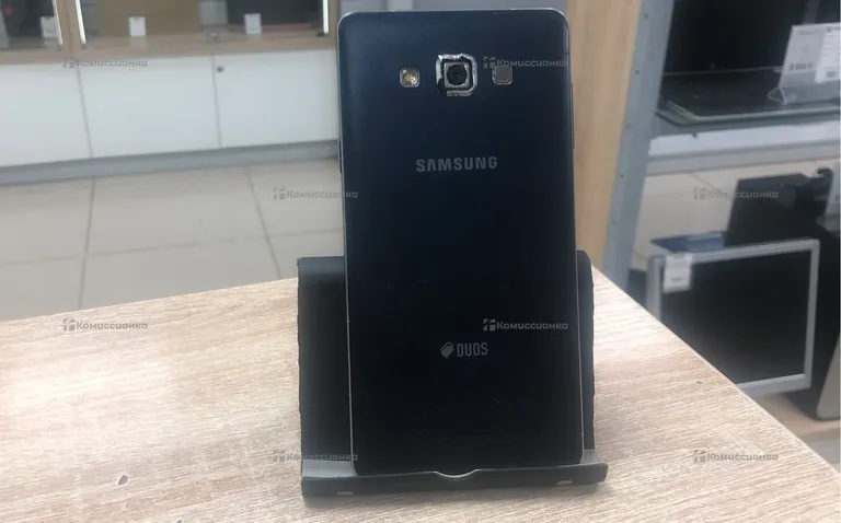 Samsung Galaxy A7 2/16 ГБ