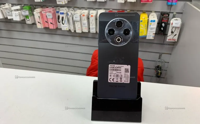 Tecno Camon 30