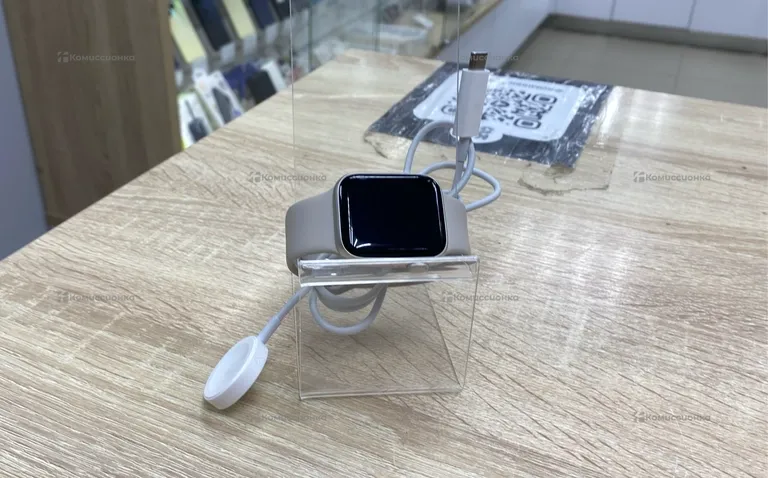 Часы  Apple Wartch SE (Gen 2) 40mm
