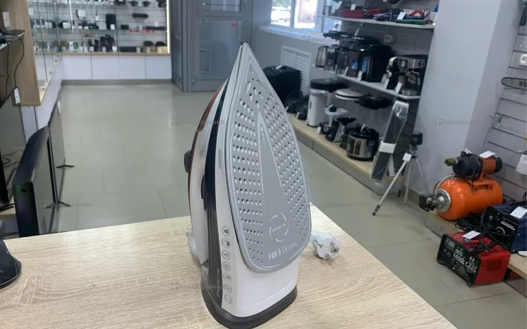 Утюг Polaris PIR 2883AK
