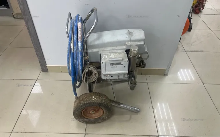 Безвоздушный покрасочный аппарат Graco Marc V