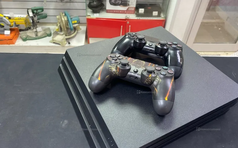Приставка PlayStation 4 Pro 1Tb