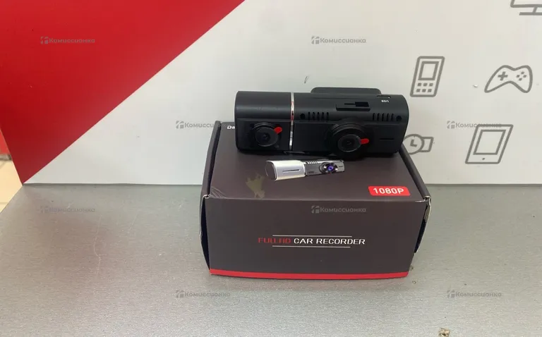 Видеорегистратор  NSCAR DVR0121