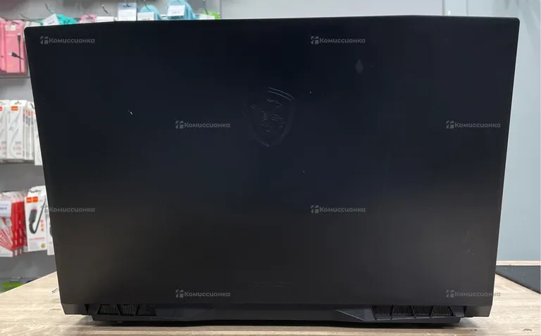 Ноутбук  MSI Katana 17 B12U