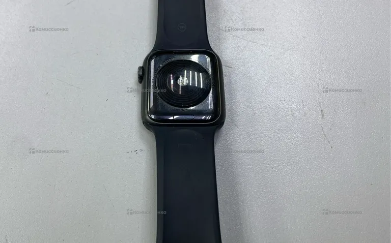 Часы  Apple Watch SE (gen 1)