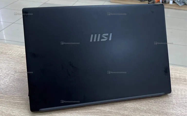 Ноутбук  MSI Modern 15 B12m
