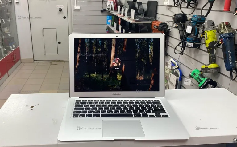 Ноутбук  MacBook A1466