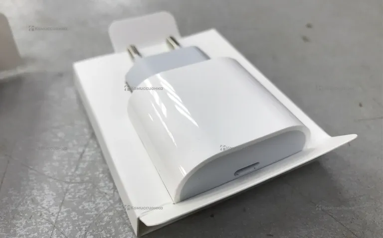Блок Apple 20W