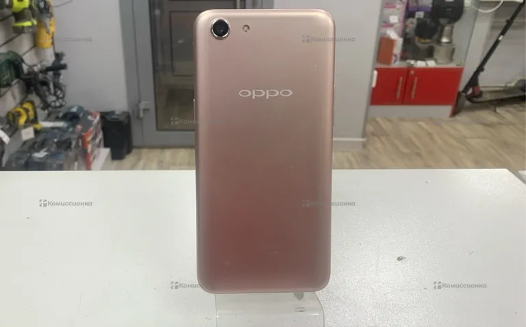 OPPO A83 6/128 ГБ