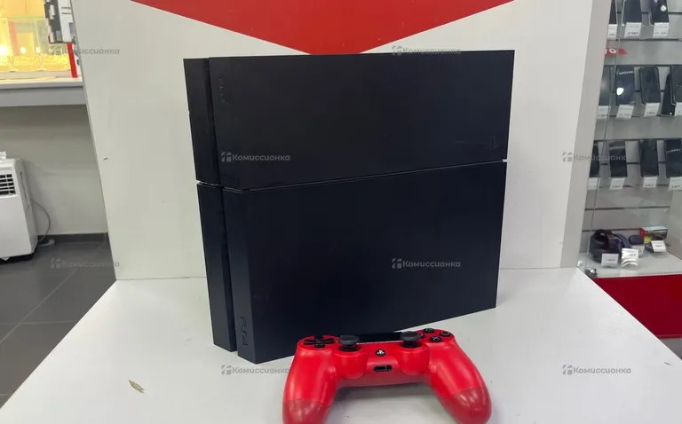 Приставка PS4. PS4 Fat 512