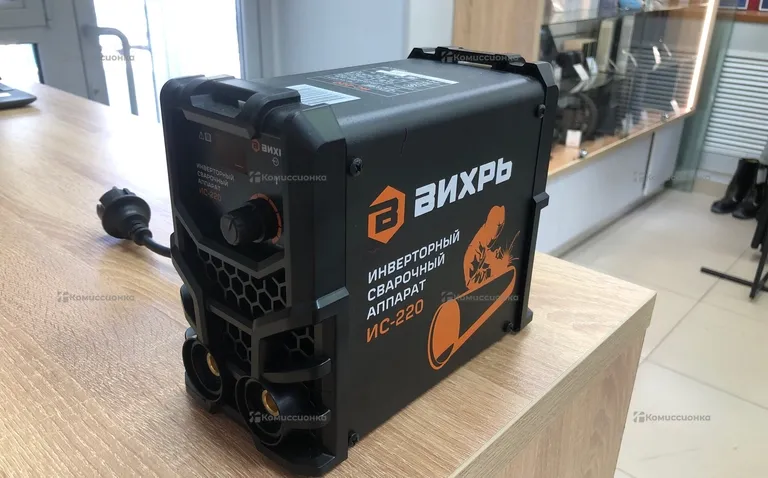 Сварочный аппарат ВИХРЬ ИС-220